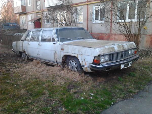 В Ростове придумали, как избавиться от брошенных на улицах машин